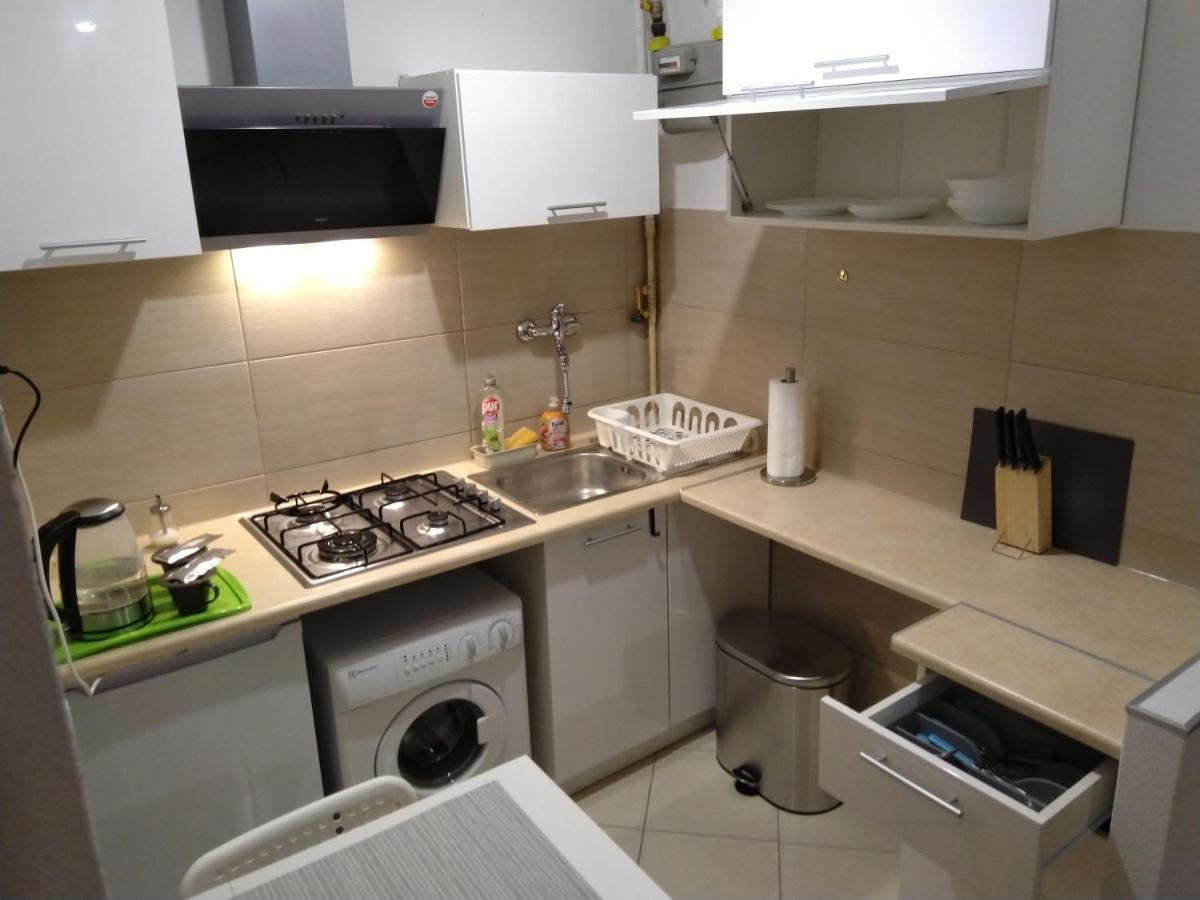 Apartament Zielona Wierzba Blisko Sky Tower Apartment วรอตซวาฟ ภายนอก รูปภาพ
