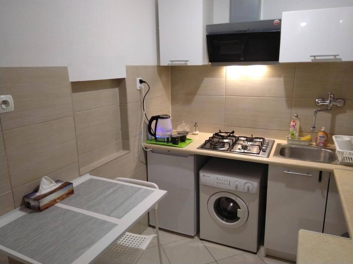 Apartament Zielona Wierzba Blisko Sky Tower Apartment วรอตซวาฟ ภายนอก รูปภาพ