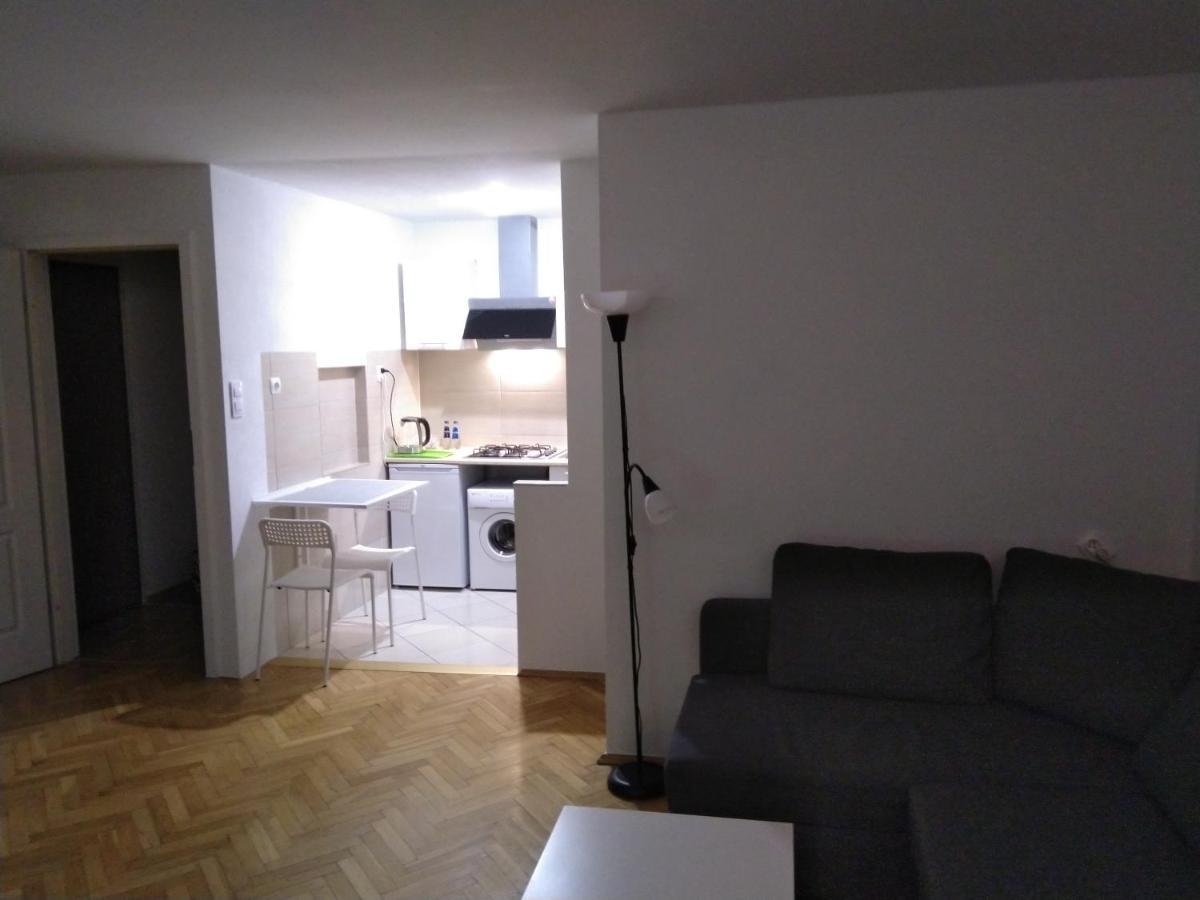 Apartament Zielona Wierzba Blisko Sky Tower Apartment วรอตซวาฟ ภายนอก รูปภาพ
