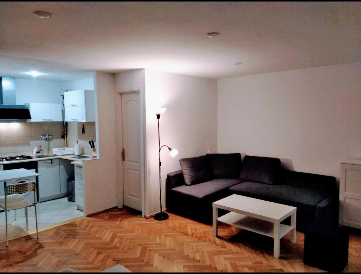 Apartament Zielona Wierzba Blisko Sky Tower Apartment วรอตซวาฟ ภายนอก รูปภาพ